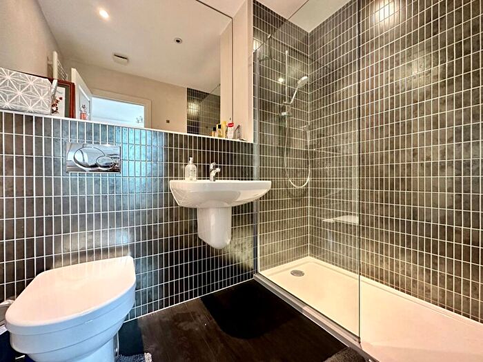 5 Bedroom Detached House For Sale In St Gabriel's, Wantage, OX12