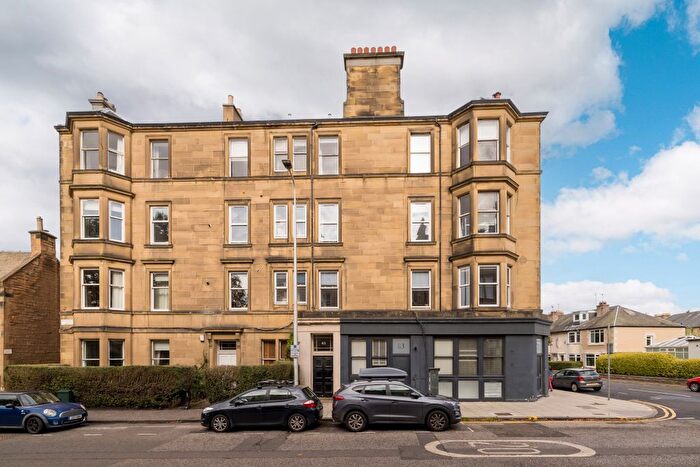 2 Bedroom Flat For Sale In / Polwarth Gardens, Edinburgh, EH11