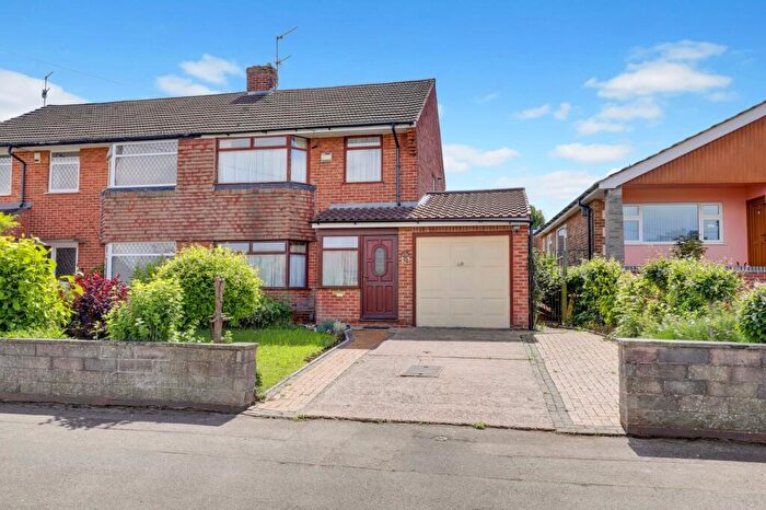 3 Bedroom Semi-Detached House For Sale In Rolleston Drive, Arnold, NG5