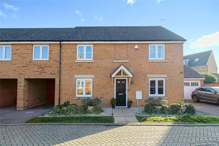 4 Bedroom Link Detached House For Sale In Duddle Drive, Longstanton, Cambridge, Cambridgeshire, CB24
