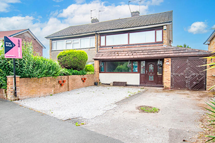 3 Bedroom Semi-Detached House For Sale In Lobelia Crescent, DN3