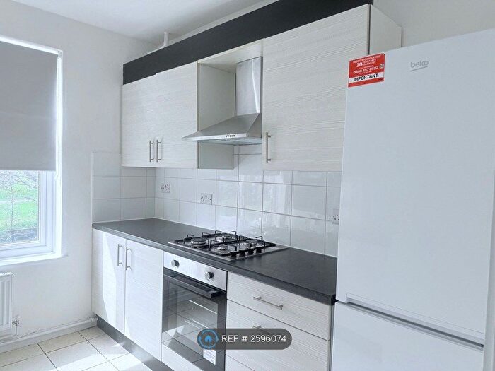 2 Bedroom Flat To Rent In Silkstream Road, Edgware, HA8