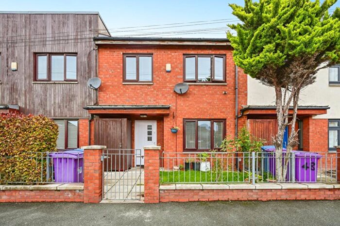 3 Bedroom Terraced House For Sale In Park Hill Road, Merseyside, L8