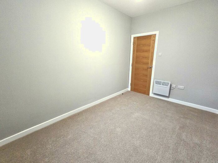2 Bedroom Flat To Rent In Gravelly Hill, Birmingham, West Midlands, B23