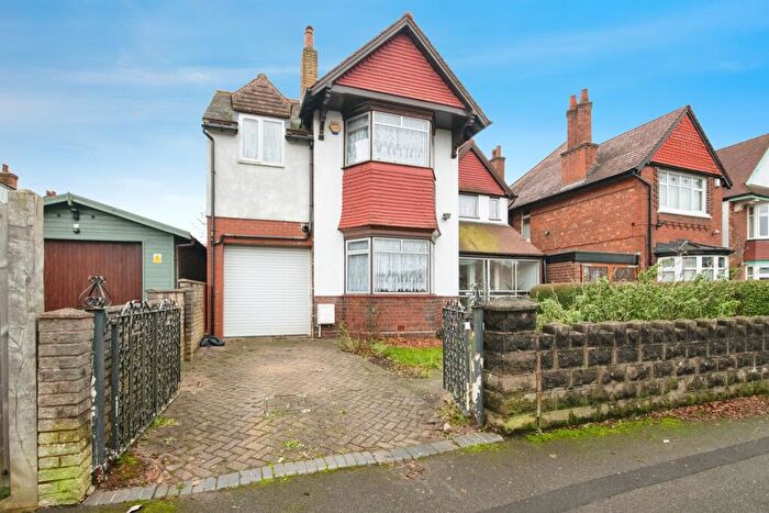 4 Bedroom Detached House For Sale In Ravenshaw Road, Birmingham, B16