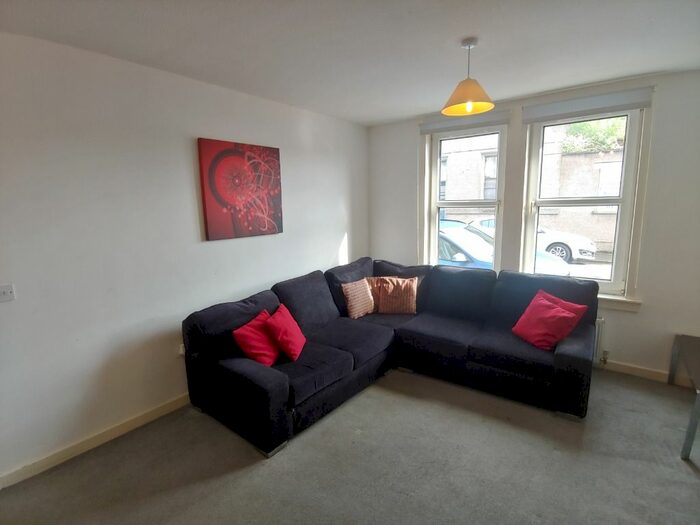 3 Bedroom Flat To Rent In Colquhoun Street, Stirling Town, Stirling, FK7
