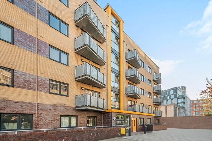 1 Bedroom Flat For Sale In Murray Grove, Hoxton, London, N1