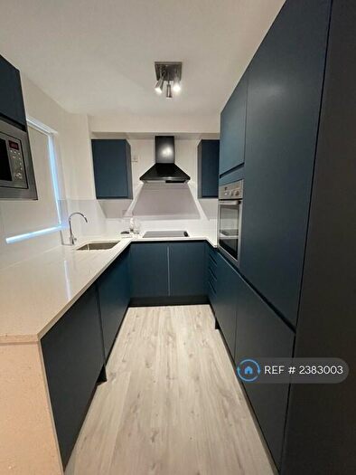 2 Bedroom Flat To Rent In Sigrist Square, Kingston Upon Thames, KT2