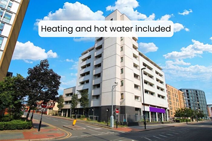 2 Bedroom Flat To Rent In London Road, Croydon, CR0