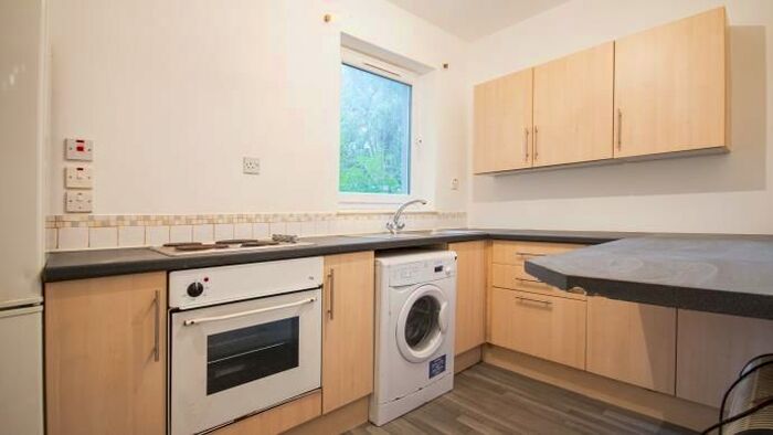1 Bedroom Flat To Rent In West Pilton Park, Edinburgh, EH4