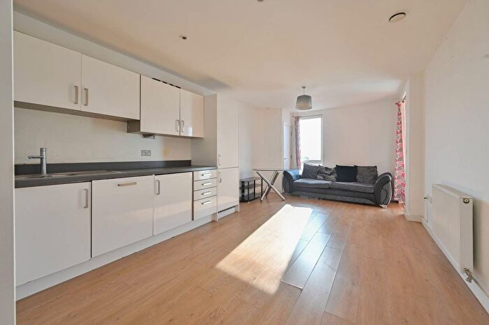 1 Bedroom Flat To Rent In Canning Road, Wealdstone, Harrow, HA3