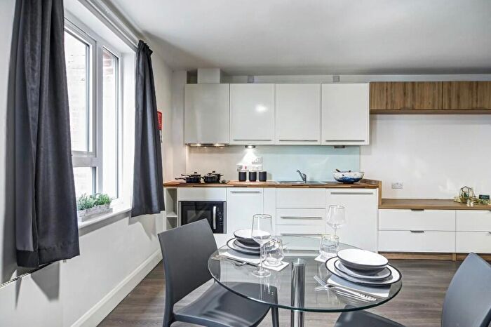 Studio To Rent In St. Johns Road, Leeds, West Yorkshire, LS3
