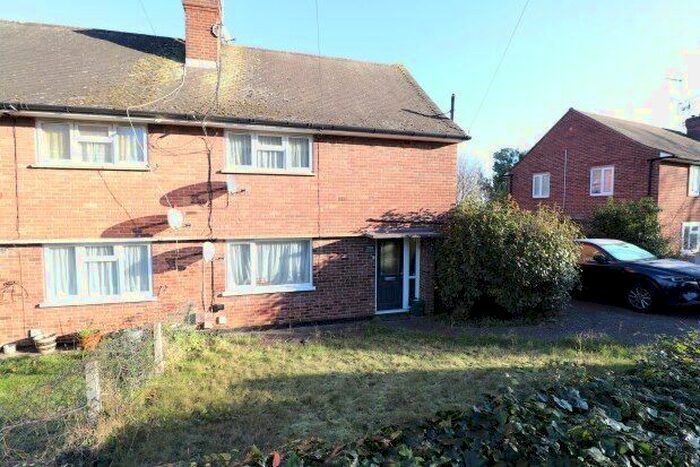 1 Bedroom Maisonette To Rent In Langham Crescent, Billericay, CM12