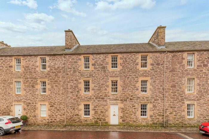 3 Bedroom Terraced House For Sale In Rosedale Street, Lanark, ML11