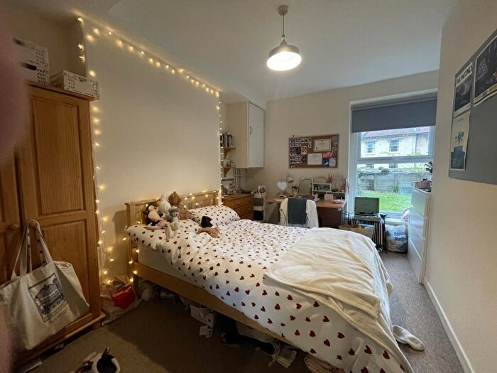 3 Bedroom Flat To Rent In Sydenham Hill, Cotham, Bristol, BS6