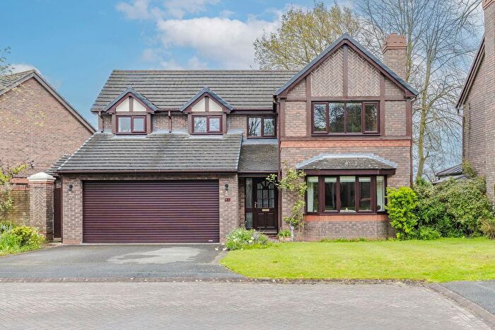 4 Bedroom Detached House For Sale In Brunner Grove, Nantwich, CW5