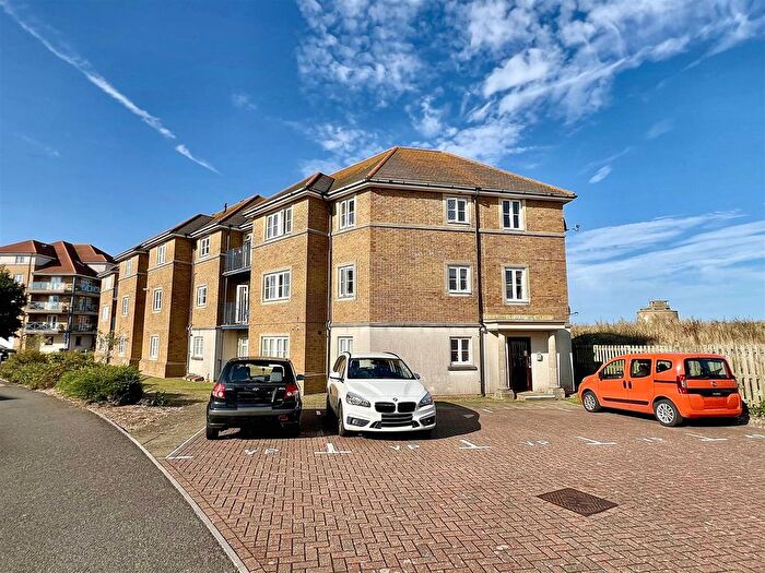 2 Bedroom Flat For Sale In Martinique Way, Eastbourne, BN23