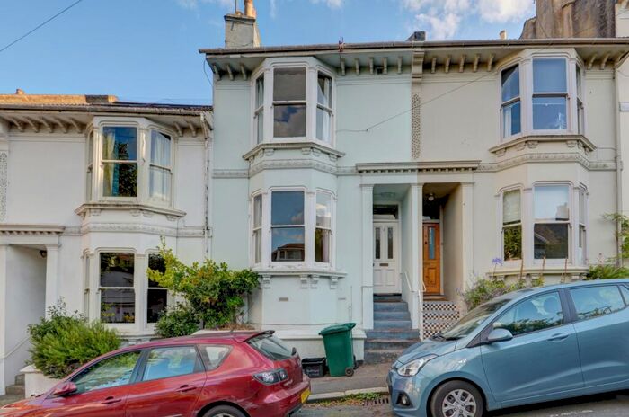 6 Bedroom Terraced House To Rent In Parkmore Terrace, Brighton, East Sussex, BN1