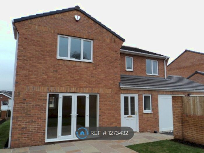 4 Bedroom Detached House To Rent In Ossett, Wakefield WF5