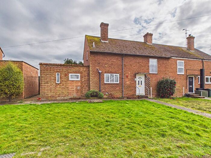 3 Bedroom Semi Detached House For Sale In Heathside, Appledore, Ashford, TN26