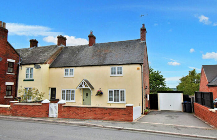 4 Bedroom Cottage For Sale In Main Road, Hulland Ward, DE6