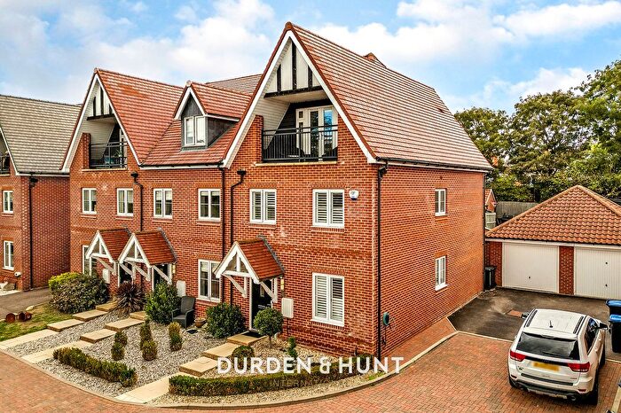 4 Bedroom End Of Terrace House For Sale In High Street, Ongar, CM5
