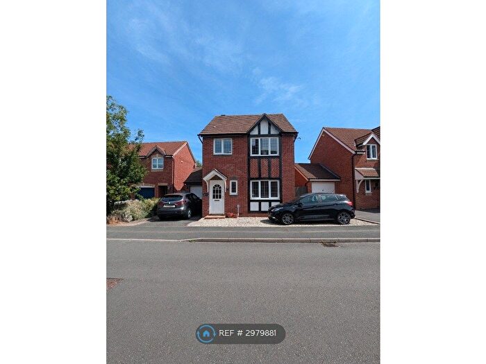 3 Bedroom Detached House To Rent In Mountserrat Road, Bromsgrove, B60