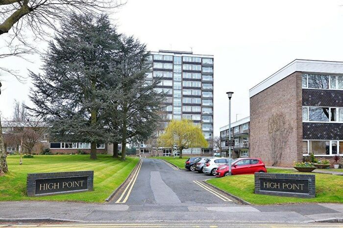 3 Bedroom Apartment To Rent In High Point, Richmond Hill Rd, B15