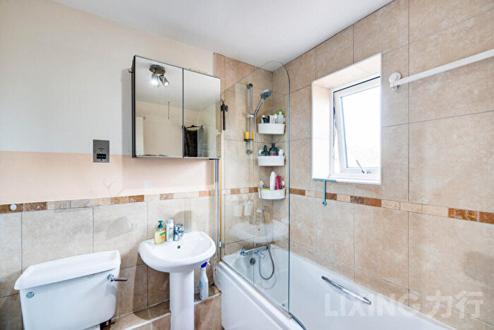 2 Bedroom Apartment For Sale In Wesley Avenue, Royal Victoria, E16