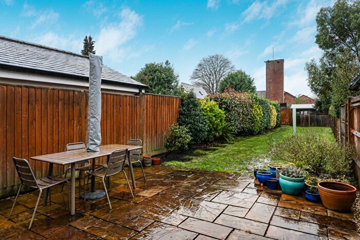 3 Bedroom Terraced House For Sale In Charles Street, Petersfield, Hampshire, GU32