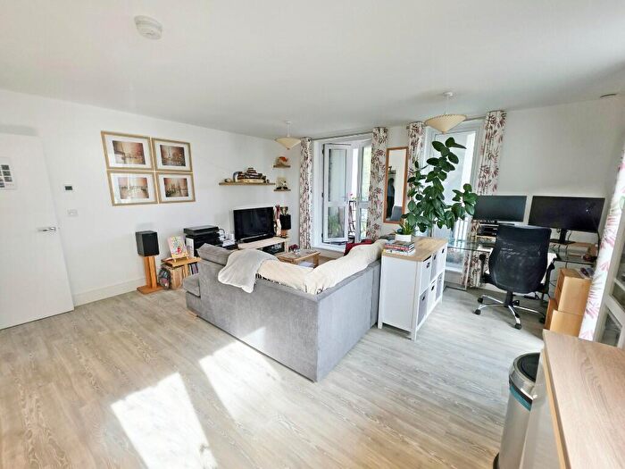 1 Bedroom Apartment For Sale In Hawthorne Court, West Cliff Road, Bournemouth, BH2