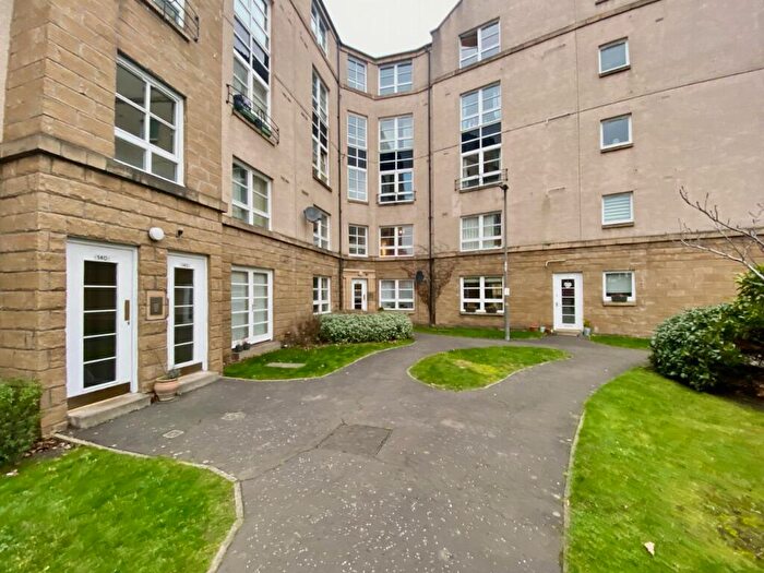 2 Bedroom Flat To Rent In Broughton Road, Broughton, Edinburgh, EH7