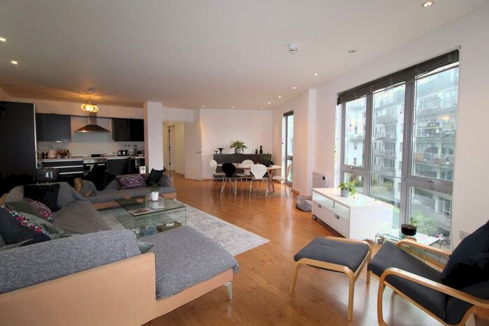 2 Bedroom Flat To Rent In Wick Lane, London, E3