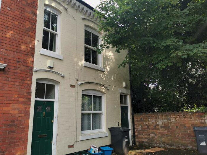 3 Bedroom Flat To Rent In Reservoir Retreat, Edgbaston, Birmingham, B16