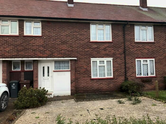 3 Bedroom Terraced House To Rent In Romford, Essex, RM6