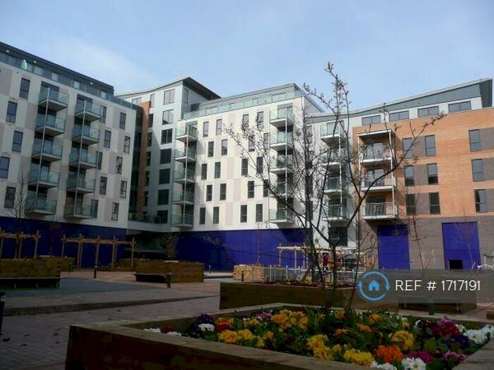 2 Bedroom Flat To Rent In Turner Street, London, E16