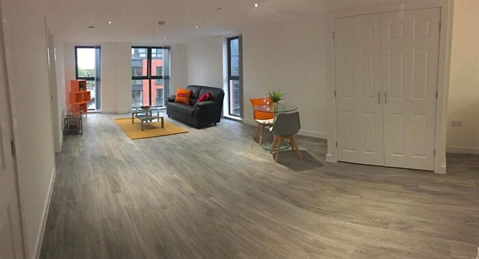 2 Bedroom Flat To Rent In Sherwood Street, Manchester, M14