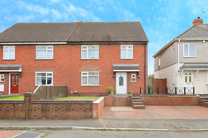 4 Bedroom Semi-detached House For Sale In Coronation Road, Tipton, DY4