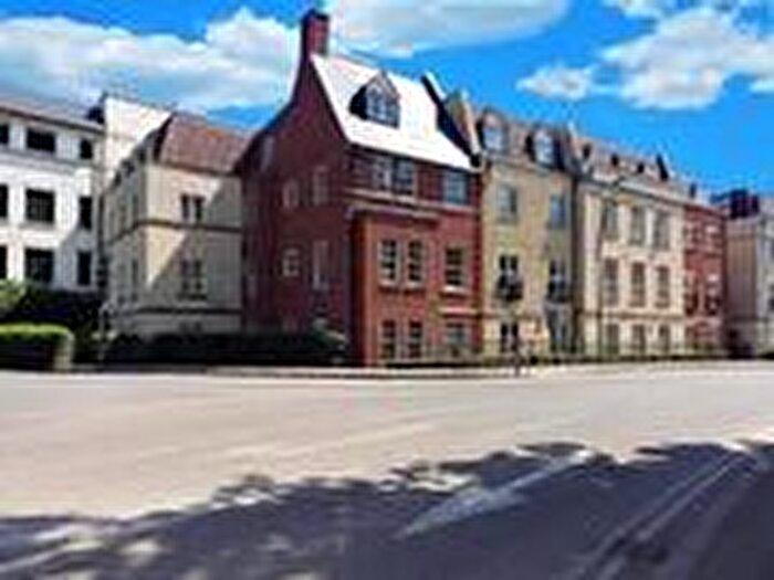 1 Bedroom Apartment To Rent In Woodford Way, Witney, Oxfordshire, OX28