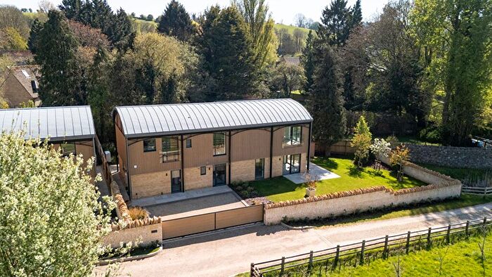 4 Bedroom Detached House For Sale In The Hayrick, Withington, GL54
