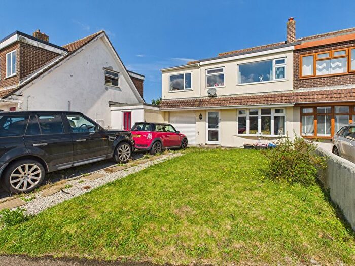4 Bedroom Semi-Detached House For Sale In Forthvras, Illogan Downs - Family Home, TR15