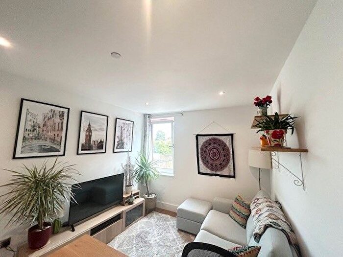 1 Bedroom Property To Rent In London Road, Romford, RM7