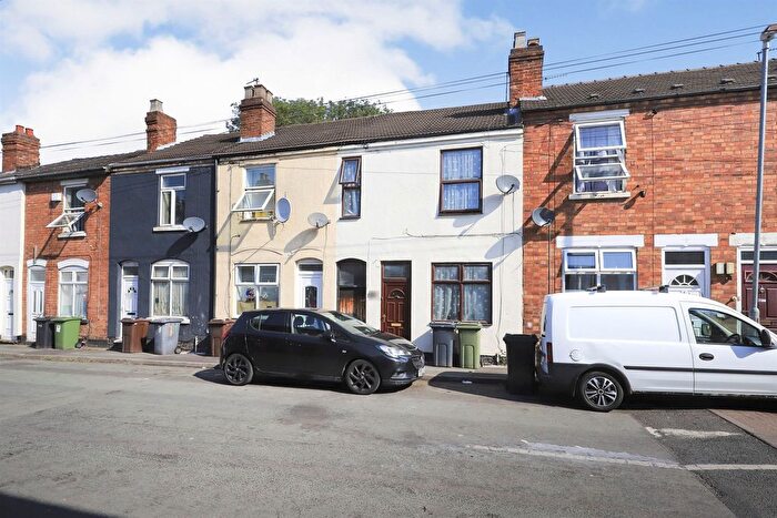 3 Bedroom Terraced House For Sale In Lime Street, Penn Fields, Wolverhampton, WV3