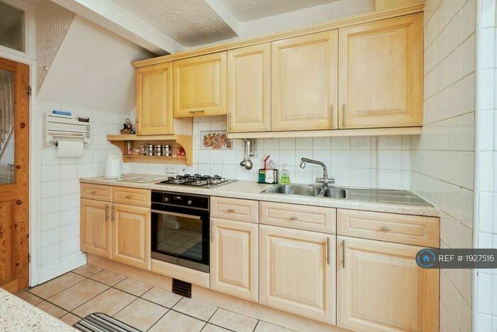 3 Bedroom Semi-Detached House To Rent In Markfield Road, Birmingham, B26