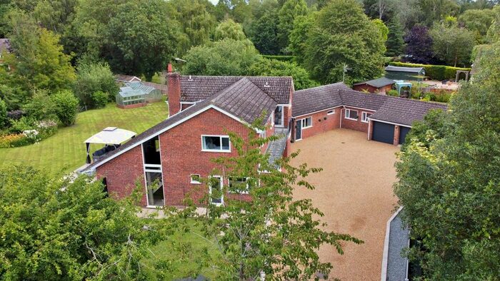 4 Bedroom Detached House For Sale In The Street, Honingham, NR9