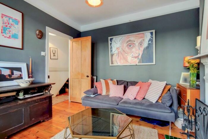 2 Bedroom Flat To Rent In Wooler Street, SE17