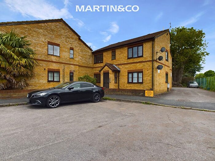 1 Bedroom Flat To Rent In Foxleigh Court, New Road, Staines-Upon-Thames, TW18