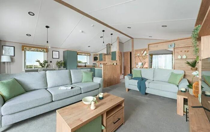 3 Bedroom Park Home For Sale In Padstow, PL28
