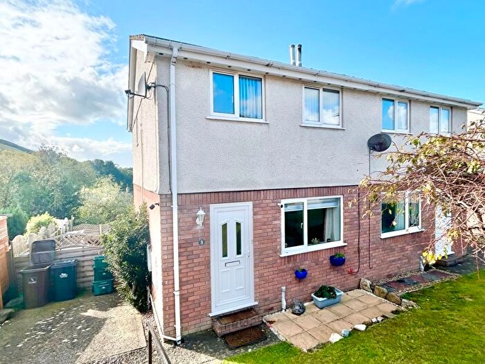 3 Bedroom Semi-Detached House For Sale In Cae America, Llanfairfechan, LL33