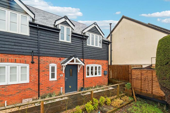 3 Bedroom End Of Terrace House For Sale In Upper Hartwell, Stone, HP17